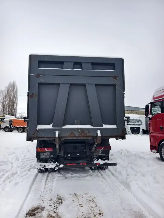 Самосвал с пробегом SHACMAN SX33186V366, 8×4 SHACMAN X3000 8x4 SX33186V366