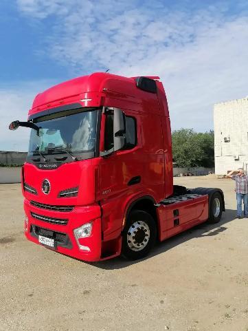 SHACMAN Седельный тягач SHACMAN X6000 4×2 с пробегом 152 000 км — фото